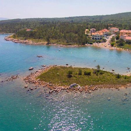 Apartment Mira 3 Klimno Bagian luar foto